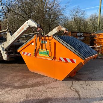 Tankstelle Schwarz 7 m³ Absetzcontainer