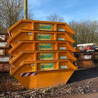 Tankstelle Schwarz 5 m³ Absetzcontainer